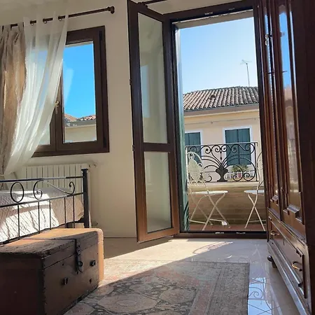 Villa Bifamiliare Per Famiglie Con Giardino. * קוואלינו-טראפורטי
