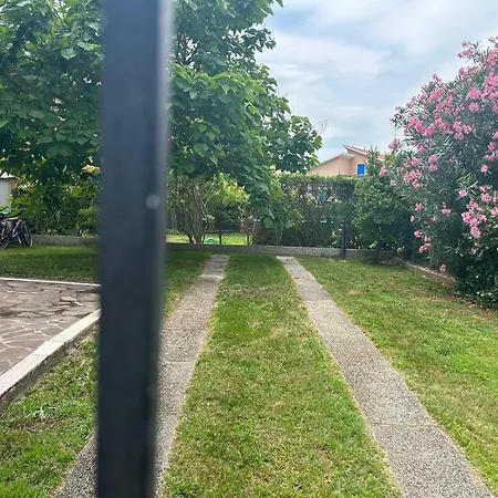 Villa Bifamiliare Per Famiglie Con Giardino. * קוואלינו-טראפורטי
